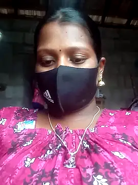 Snapshot of Tamil_Hot_Sandy chatting on 10.14.25 Tamil Hot Sandy online show from 10.14.25