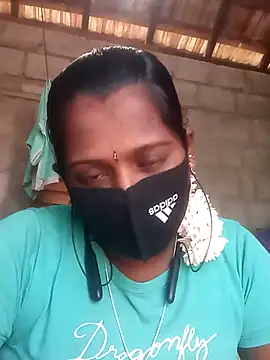 Snapshot of Tamil_Hot_Sandy chatting on 10.23.25 Tamil Hot Sandy online show from 10.23.25