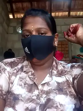 Snapshot of Tamil_Hot_Sandy chatting on 11.01.25 Tamil Hot Sandy online show from 11.01.25