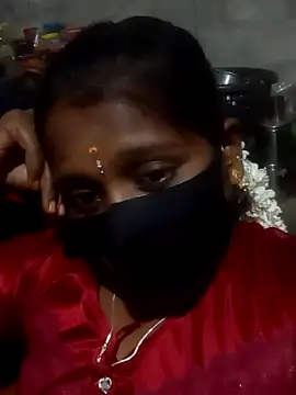 Snapshot of Tamil_Hot_Sandy chatting on 11.05.25 Tamil Hot Sandy online show from 11.05.25