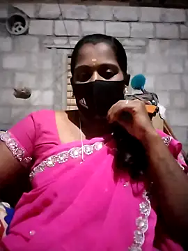 Snapshot of Tamil_Hot_Sandy chatting on 11.12.25 Tamil Hot Sandy online show from 11.12.25