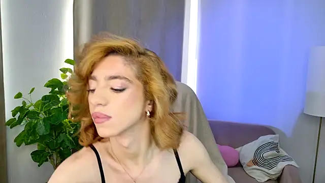 Snapshot of Vanessa__Ray chatting on 10.03.25 Vanessa  Ray online show from 10.03.25