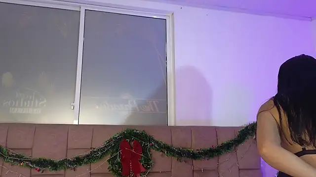 Snapshot of KateValencia chatting on 11.21.25 KateValencia online show from 11.21.25