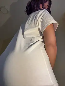 Capricho 01 online show from 11.18.25