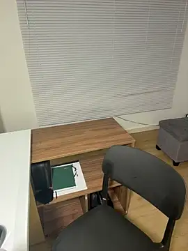 Capricho 01 online show from 04.14.26