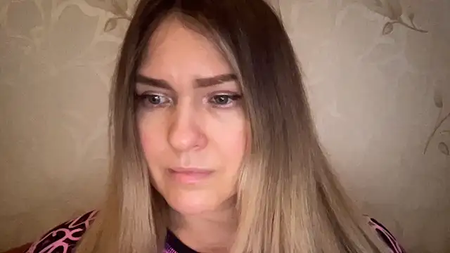 Snapshot of Milysoren chatting on 02.04.26 Milysoren online show from 02.04.26