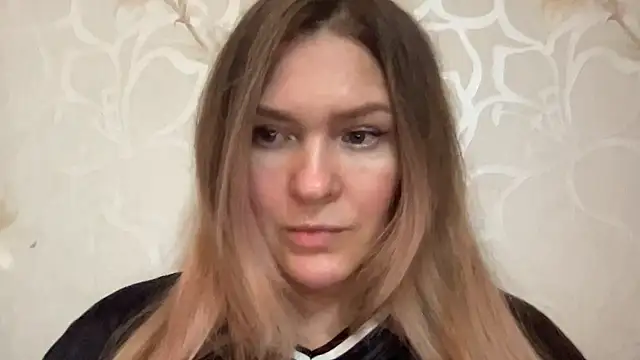 Snapshot of Milysoren chatting on 02.12.26 Milysoren online show from 02.12.26