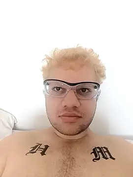 Snapshot of James55pp chatting on 10.06.25 James55pp online show from 10.06.25