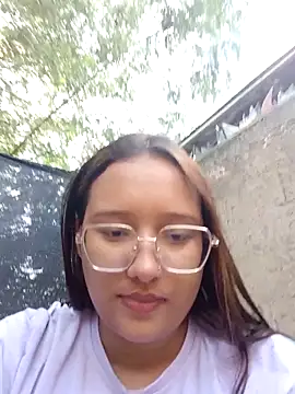 young dairy01 online show from 11.14.25