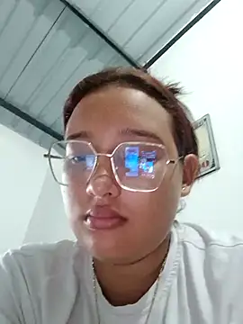 young dairy01 online show from 02.02.26