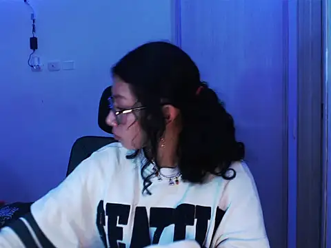 Ivonnybonn online show from 01.08.26