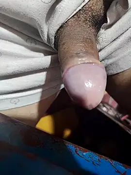 Snapshot of Sir_clouden chatting on 09.28.25 Sir clouden online show from 09.28.25