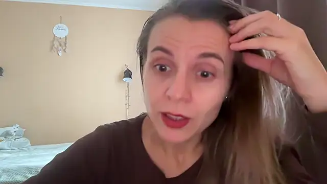 AnnieLove7722 online show from 10.06.25