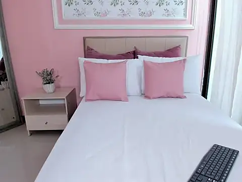 Snapshot of ivy_aoki chatting on 10.15.25 ivy aoki online show from 10.15.25