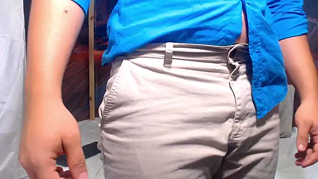 Snapshot of DominicBlazze chatting on 10.18.25 DominicBlazze online show from 10.18.25