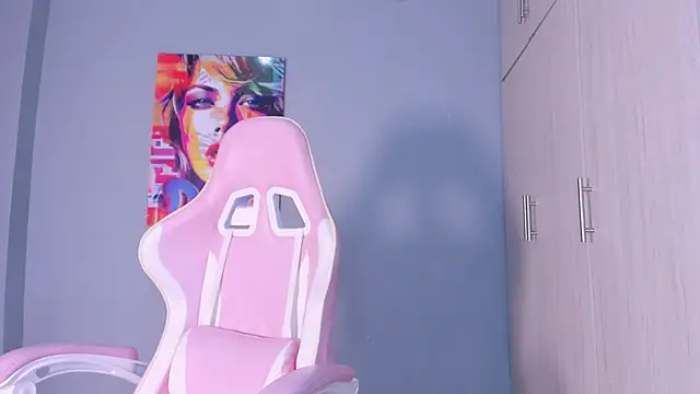 Snapshot of Athenea__fox chatting on 11.26.25 Athenea fox online show from 11.26.25