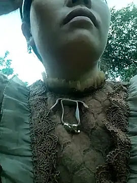 Snapshot of bree-zz chatting on 02.28.26 bree-zz online show from 02.28.26