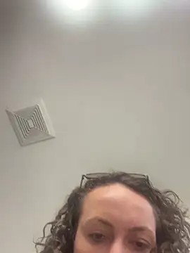 Snapshot of sexybriiiixoxo chatting on 11.29.25 sexybriiiixoxo online show from 11.29.25