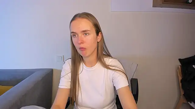 LilMary  online show from 11.10.25