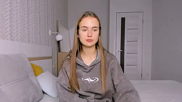 LilMary  online show from 11.12.25