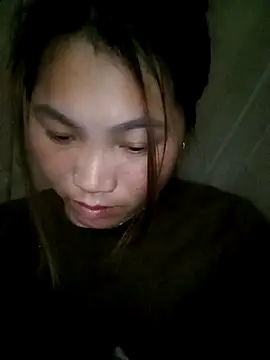 min-xinh online show from 12.22.25