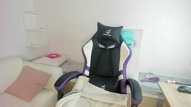 Ella starrr   online show from 04.09.26