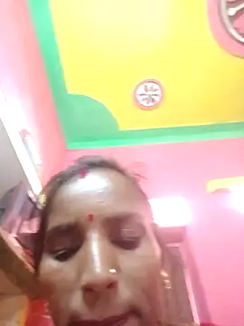Snapshot of Munni_ji chatting on 10.02.25 Munni ji online show from 10.02.25