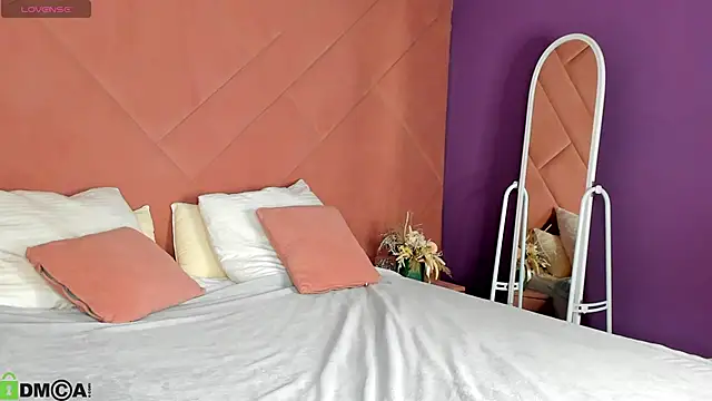 KarinaBroks online show from 01.16.26