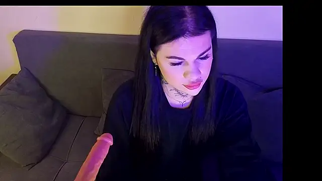 Snapshot of gerreveluxe chatting on 10.08.25 gerreveluxe online show from 10.08.25