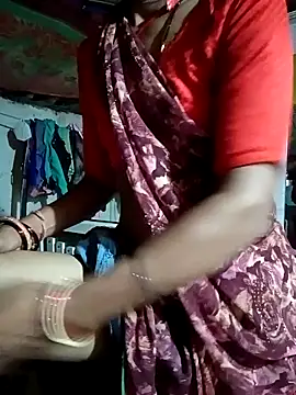 Snapshot of Lona2525 chatting on 09.30.25 Lona2525 online show from 09.30.25