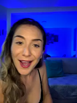 Mariana gom online show from 11.22.25