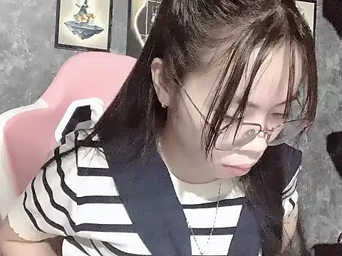 Ellie039 online show from 10.13.25