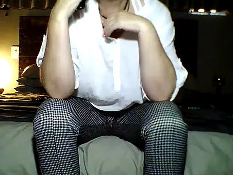 Snapshot of Ab_fun chatting on 10.25.25 Ab fun online show from 10.25.25