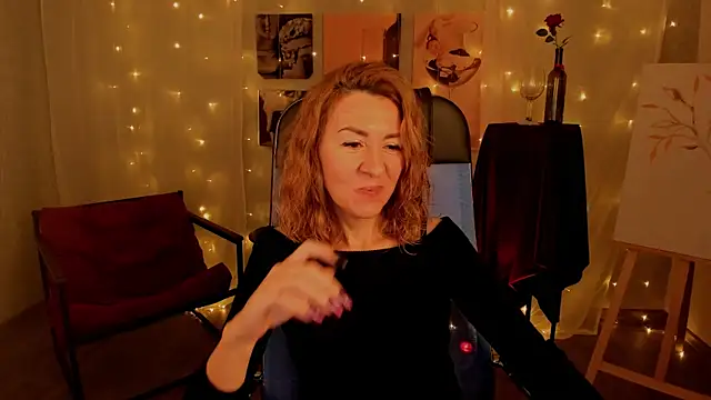 Snapshot of DonnaSmitth chatting on 10.18.25 DonnaSmitth online show from 10.18.25
