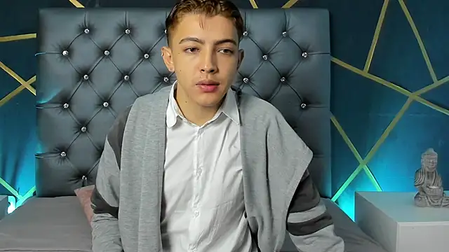 Snapshot of Lian_Miller1_ chatting on 10.16.25 Lian Miller1  online show from 10.16.25