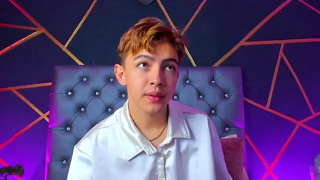 Lian Miller1  online show from 11.04.25