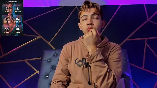 Lian Miller1  online show from 01.12.26