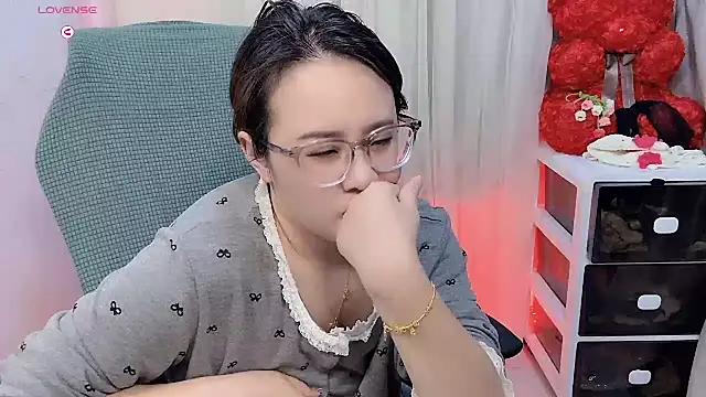 NEWONETO online show from 11.16.25