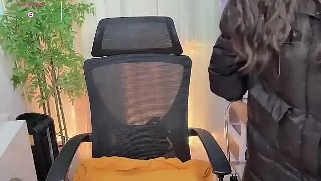 NEWONETO online show from 02.09.26