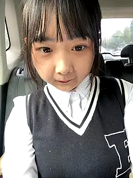 Snapshot of tiantian-26 chatting on 10.05.25 tiantian-26 online show from 10.05.25