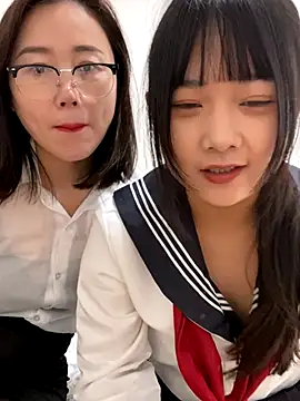Snapshot of tiantian-26 chatting on 10.22.25 tiantian-26 online show from 10.22.25