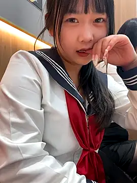 Snapshot of tiantian-26 chatting on 10.23.25 tiantian-26 online show from 10.23.25