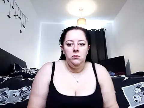 Snapshot of CuteLacexx chatting on 10.25.25 CuteLacexx online show from 10.25.25