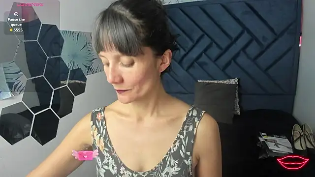 Valery More   online show from 01.14.26