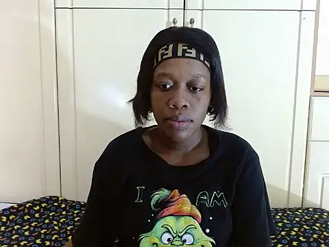 Snapshot of stormyza chatting on 10.09.25 stormyza online show from 10.09.25