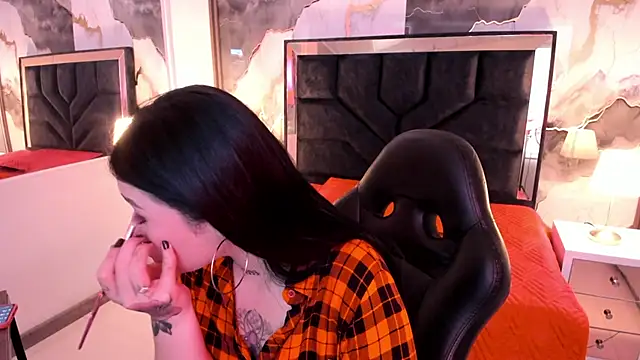 SusanVilla online show from 11.19.25