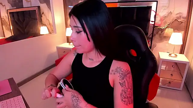 SusanVilla online show from 05.29.26
