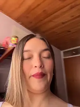 Miia Millerr online show from 11.19.25