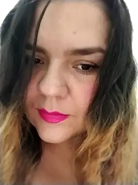 coral marley online show from 10.21.25