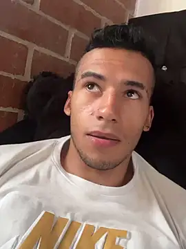 Snapshot of wiland_hot23 chatting on 10.12.25 wiland hot23 online show from 10.12.25